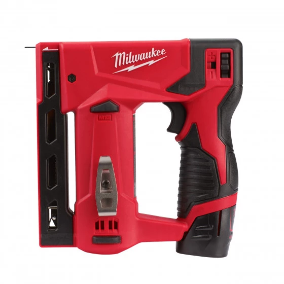 AGRAFEUSE MILWAUKEE M12 2,0AH LIVRÉE AVEC DEUX BATTERIES ET CHARGEUR EN HD BOX M12 BST-202X-4933459635 3 AGRAFEUSE MILWAUKEE M12 2,0AH LIVRÉE AVEC DEUX BATTERIES ET CHARGEUR EN HD BOX M12 BST-202X-4933459635